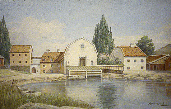 Här syns kvarnen i mitten med sina dammluckor och porten in till hospitalsområdet som det såg ut senast 1890. Vägen slingrar sig runt Hammarby sjö i förgrunden, över bron, ut mot Värmdö. Oljemålning av A. Hökenberg.