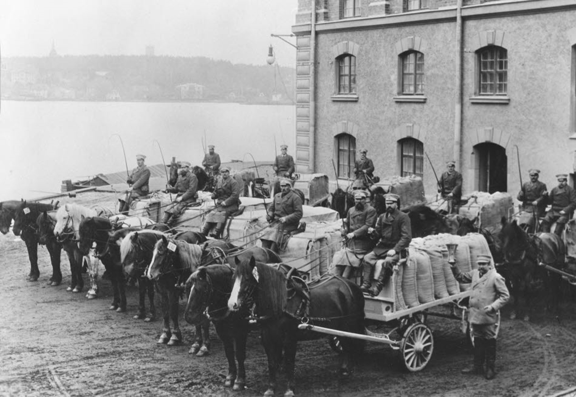 Foto 1896. A/B Saltsjöqvarn genom Kjell Eklund. Okänd fotograf.