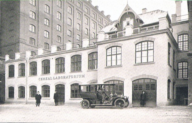 Cereallaboratoriet 1910. Public Domain, Fotograf Gunnar Molin.